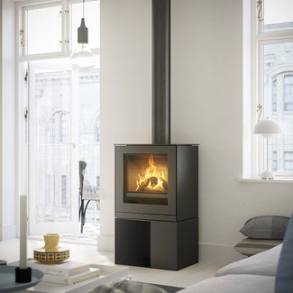 Q-TEE 2 GAS with steel door Gas stove Q-TEE 2 with steel door and practical base unit in urban flat