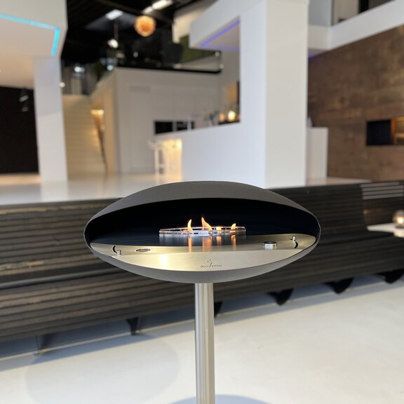 Bioethanol fireplaces Espoo Floor on stainless steel telescopic base