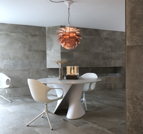 Bioethanol burner Nice on dining table with stone wall