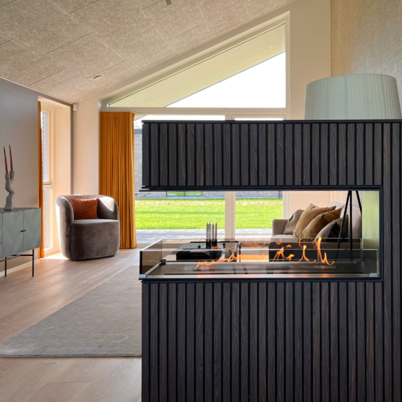 Bioethanol burner Panel Wall room divider with a depth of depth Dark wood panelling in the living room